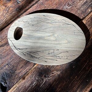 Pampered Chef Oval Cutting Board